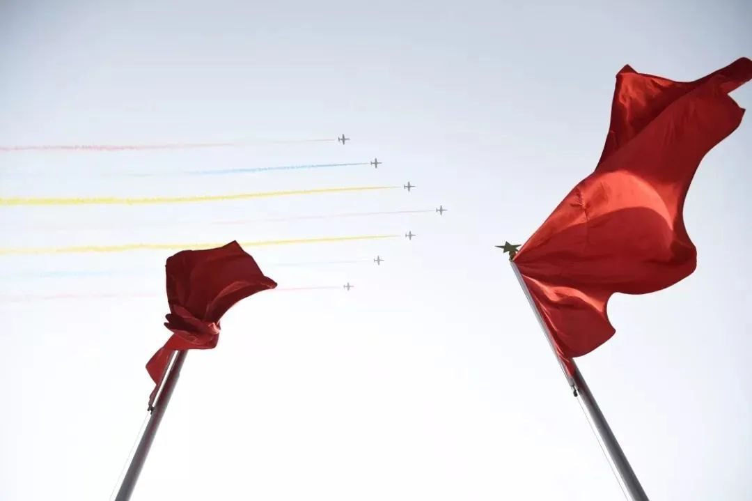 DƬ